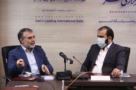 پرویز کرمی در مراسم امضای  تفاهم‌نامه حمایت از ایجاد «خانه خلاق و نوآوری رسانه مهر»
