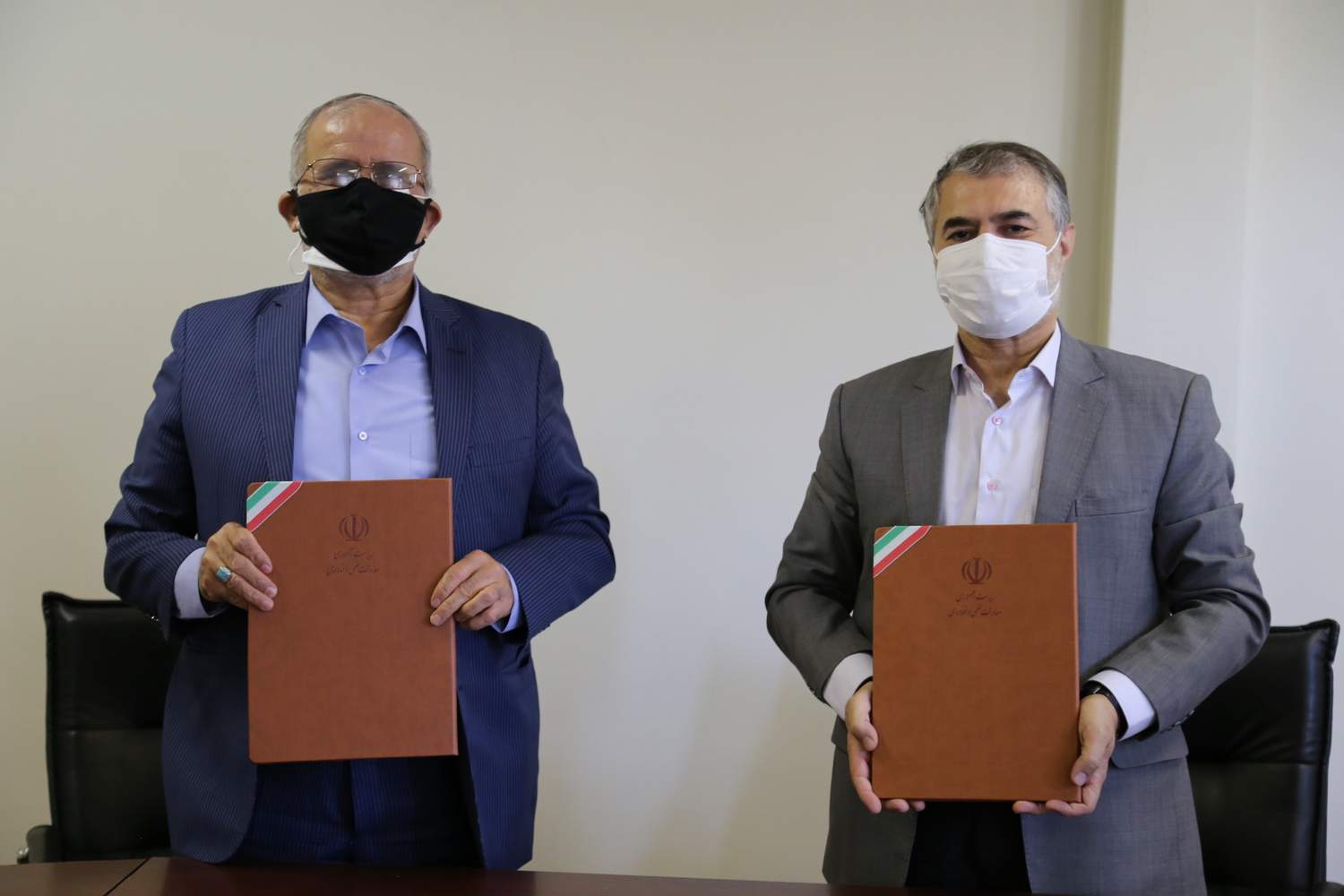 امضا تفاهم نامه تاسیس خانه خلاق و نوآوری پژوهشگاه علوم انسانی و مطالعات فرهنگی